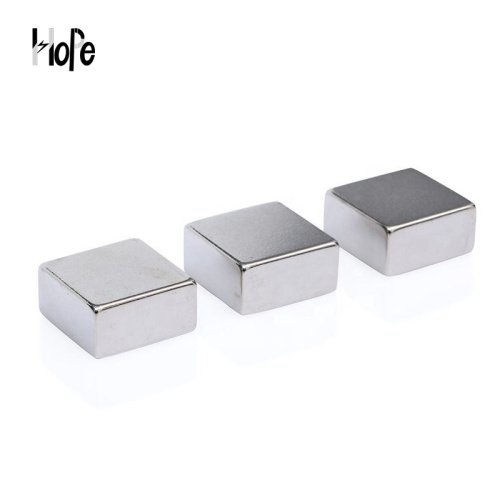 buy N50 round neodymium magnet from Shanghai