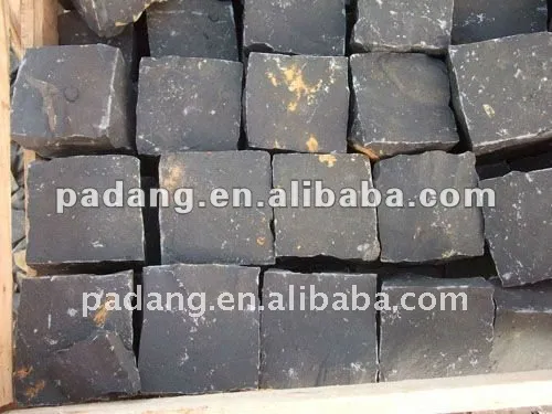 Granite cubes stone packing