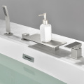 New design Hot Sale Waterfall Tub Faucet