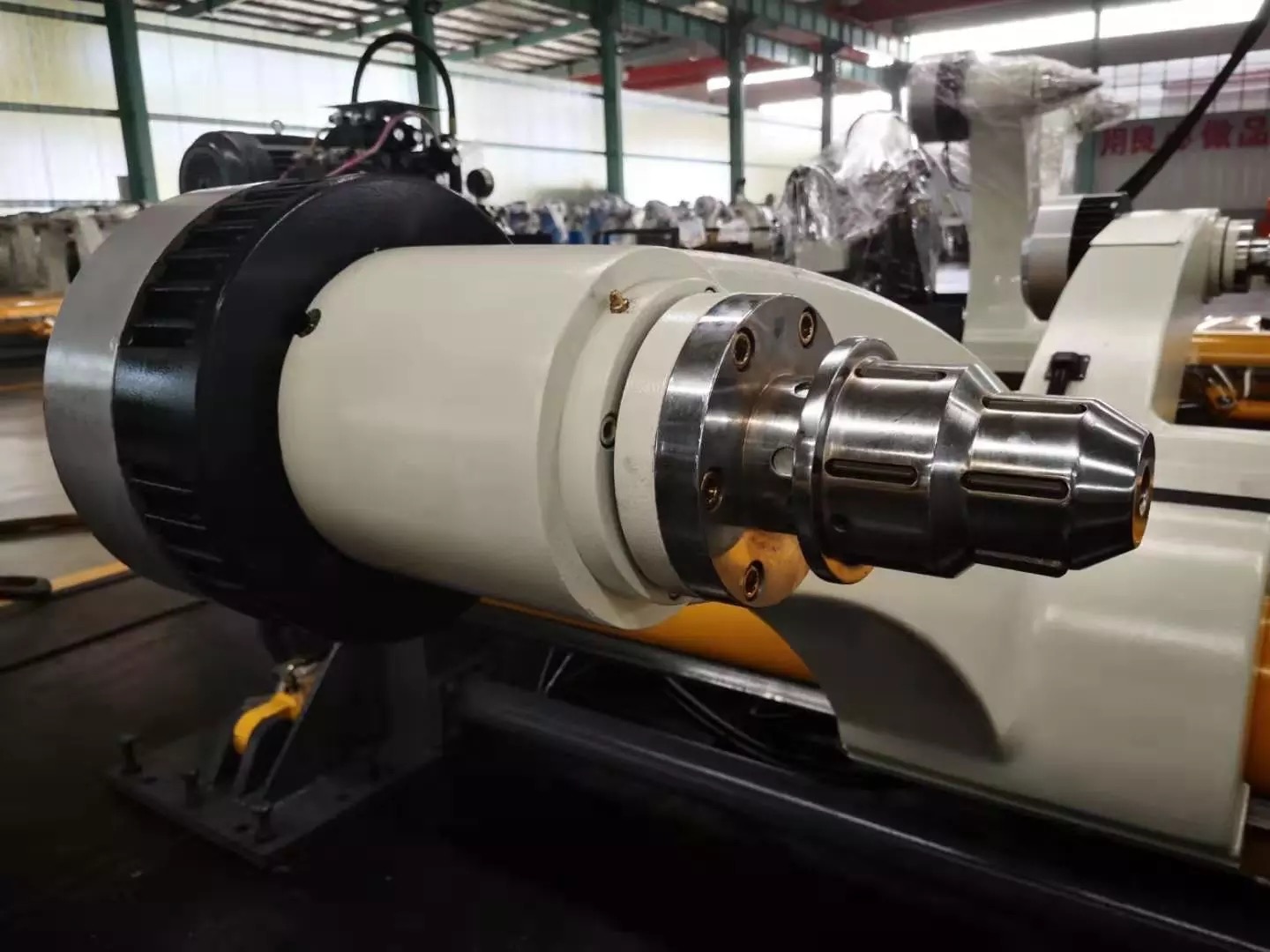 Hydraulic Shaftless Paper Mill Roll Stand For Corrugated Cardboard ...