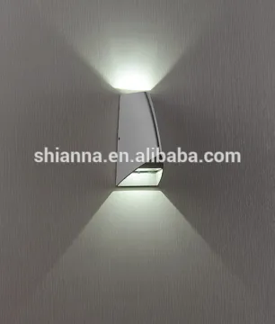 Hot sale China supplier modern LED outdoor wall light 8062
