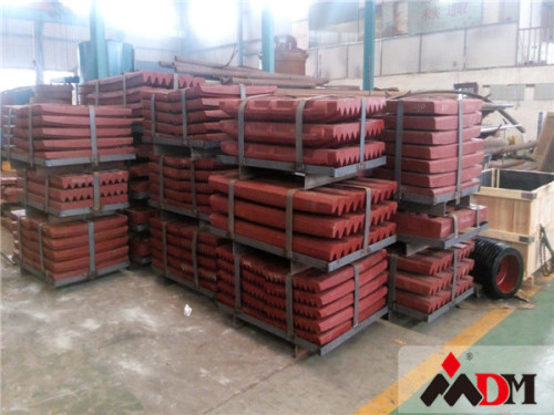 Mn13/15/18 stone jaw crusher parts price for quarry mining2015