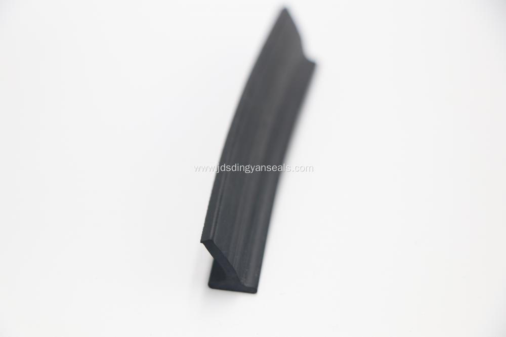 EPDM special solid door and window rubber strip