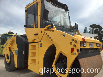 Road Roller with single drum