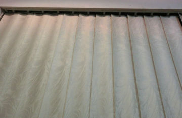 Hotel 89mm Pvc Vertical Window Blinds With S Vane Manual Control