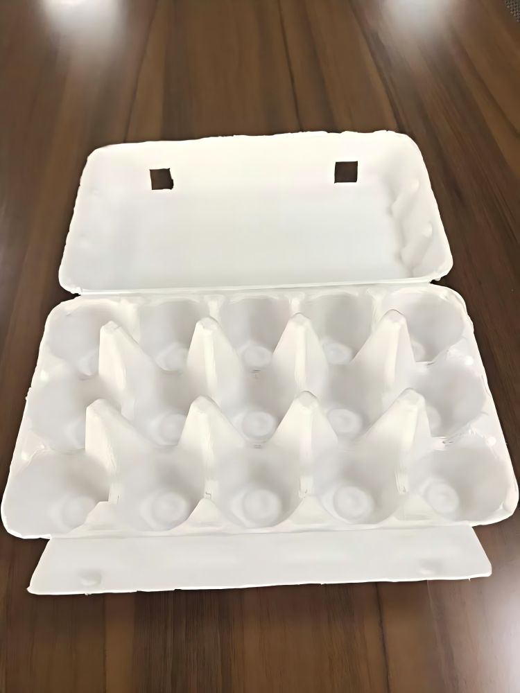 Biodegradable unprinted paper pulp egg packaging cartons