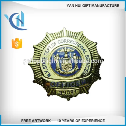 High quality custom metal lapel pin badge