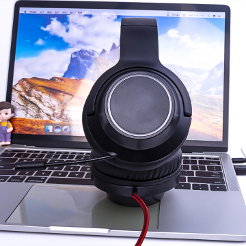 Noise Canceling Gaming Headphone With Microphone LED Glowing
