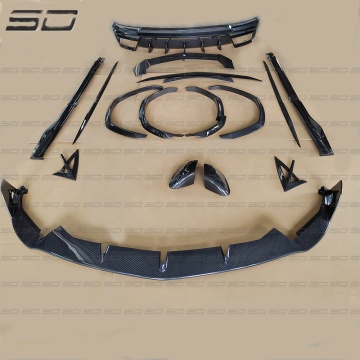 Dry Carbon Fiber Body Kit M Style for Lamborghini Urus