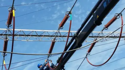 Overhead power line insulation sleeve