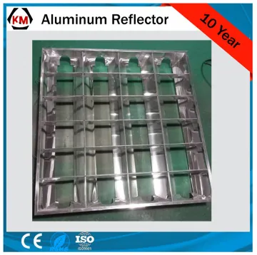 Fluorescent light reflector fixture
