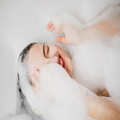 Private lable tumeric and honey body wash