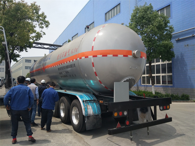 LPG tank trailer