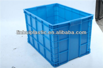 Plastic container