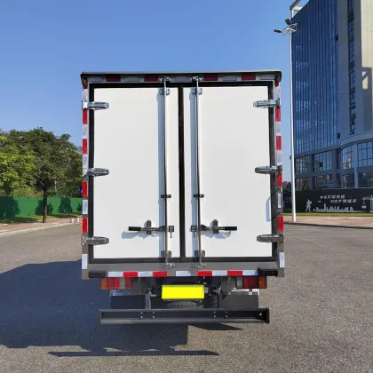 ISUZU kv100 refrigerated truck