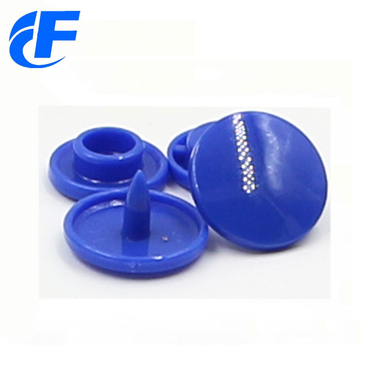 Wholesale plastic press snap buttons for raincoat clothes