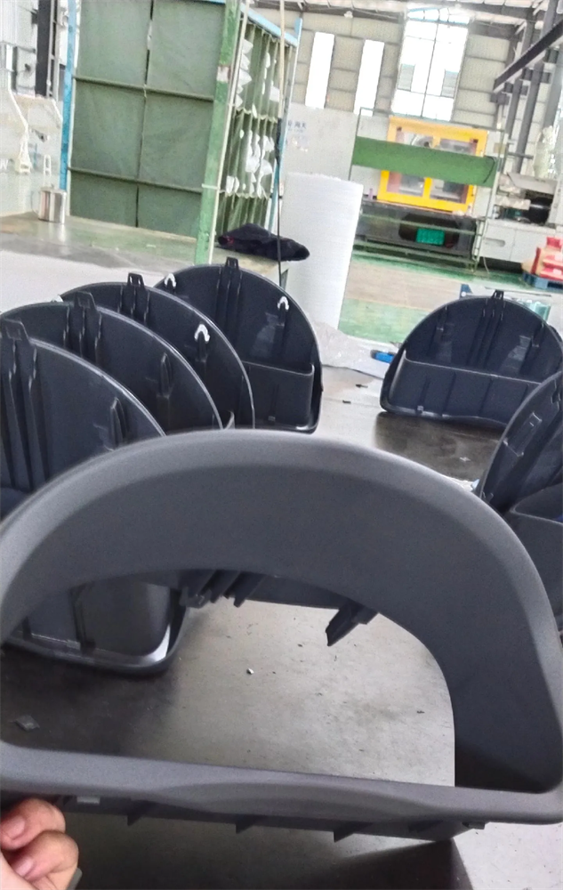  injection molding base frame (5)