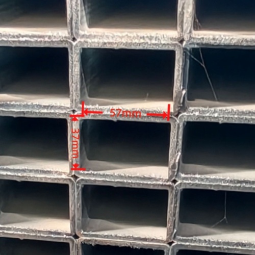 Verzinktes Vierkantrohr 37*57*1,7 mm