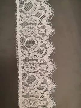 Beauty bride eyelash lace 10.5CM