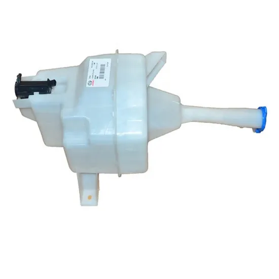 Auto Parts: Windshield Wiper Tank Kettle with Motor for Geely GC9