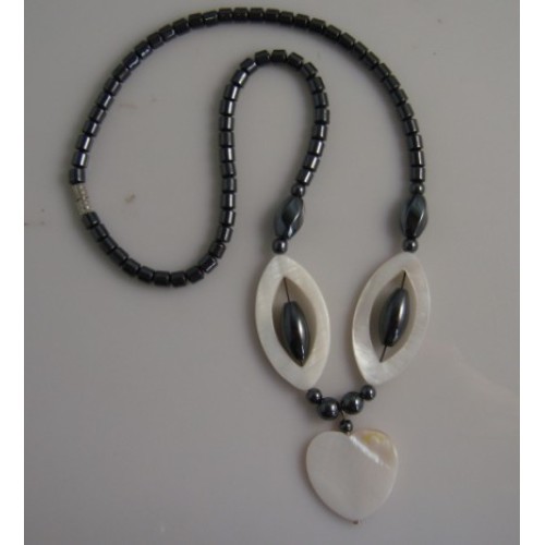 Hematite pearl Shell Necklace