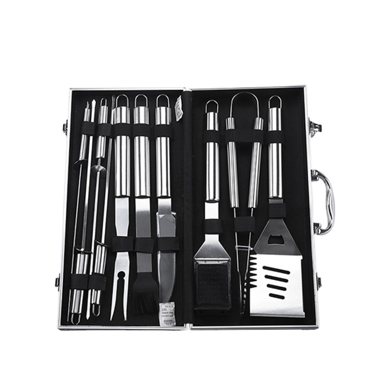 Set di strumenti BBQ Set di barbecue in acciaio inossidabile