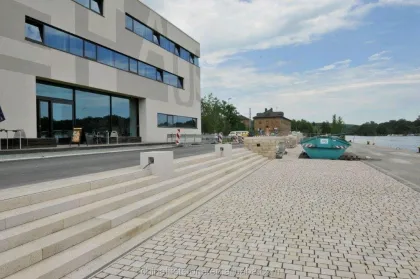 G682 Sunset Gold Granite Anti Slip Exterior Stair Steps