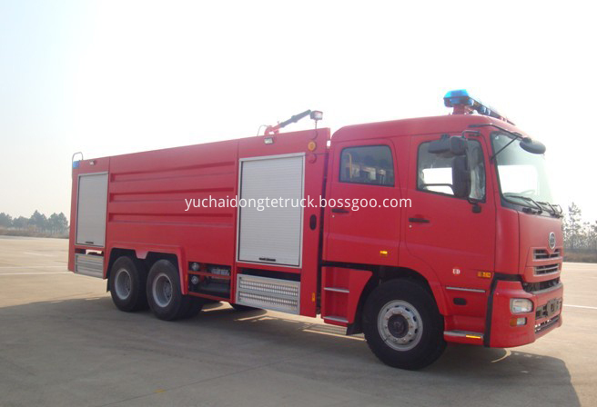 13T NISSAN DIESEL water and foam fire truck