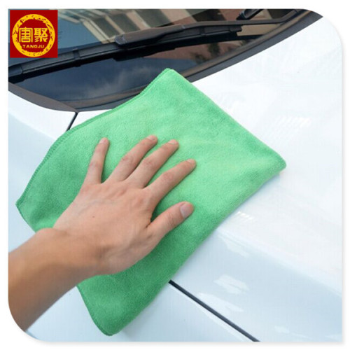 shop detailing uses car microfiber towel