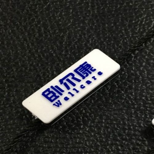 Hangtag indah dengan sring untuk berbagai merchandise