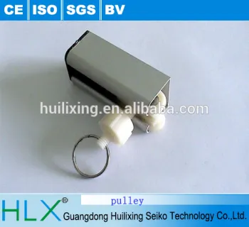 Sliding trolley wheel for assembly line