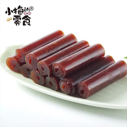 Healthy fruit hawthorn roll snacks