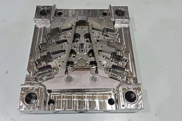 Precision B-Plate Mould