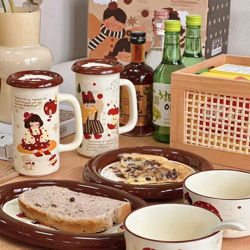 Stylish Anime-Themed Dinnerware Collection