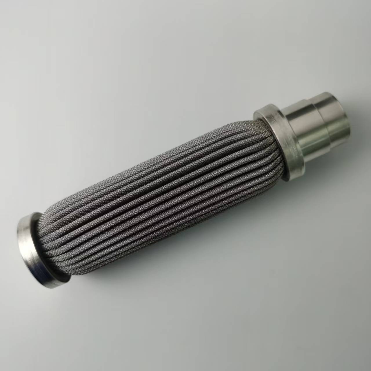 High - Quality Stainless Steel Wire Mesh Filter Element for Industrial Fluid Filtration (1)