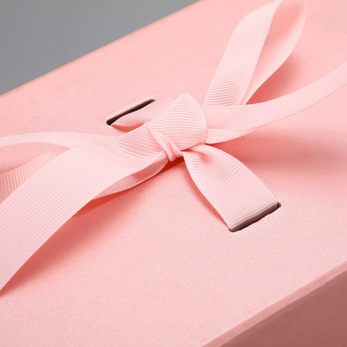 Custom Logo Pink Gift Magnetic Paper Box