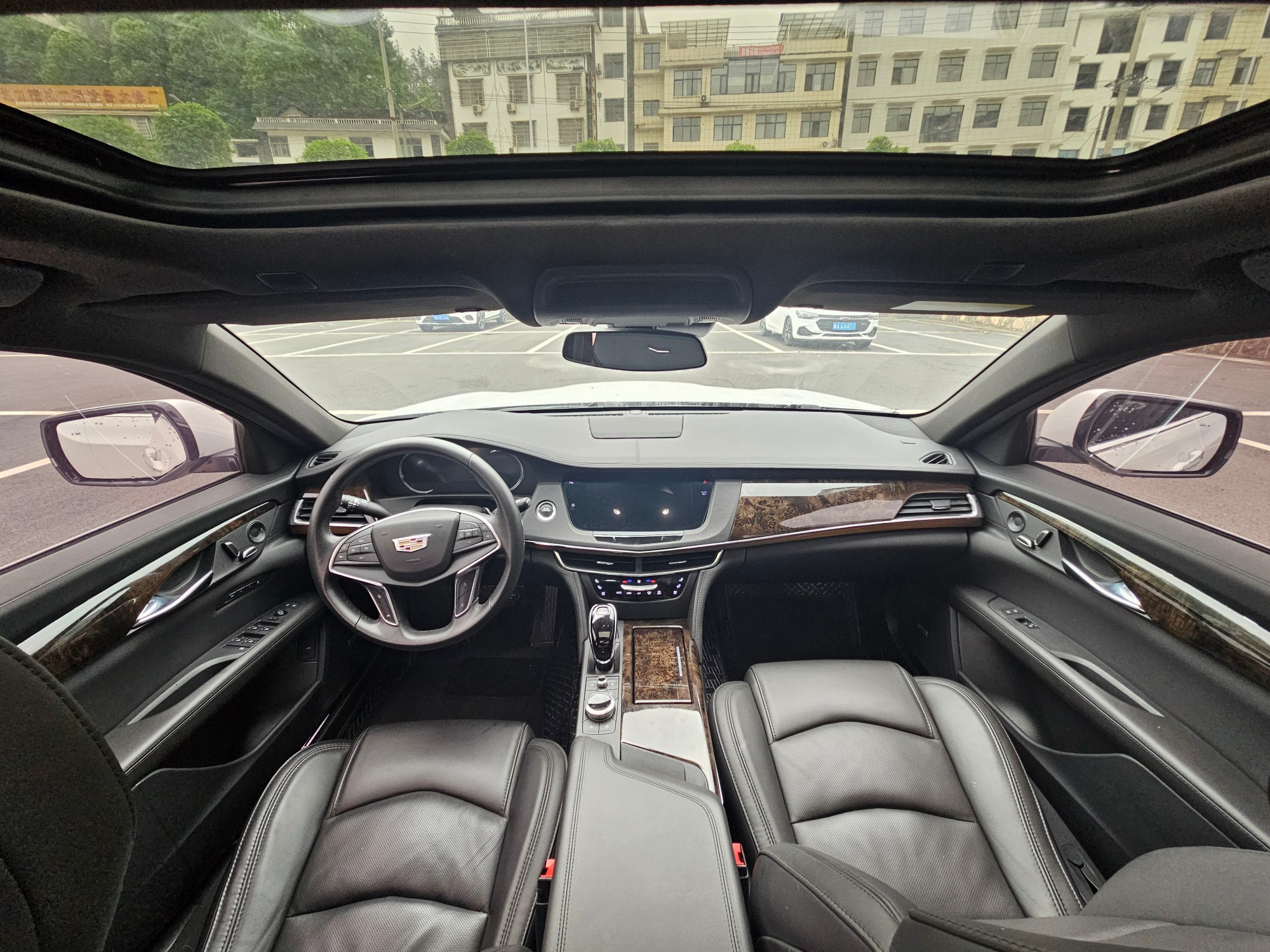 2022 CT6 28T Luxury Car