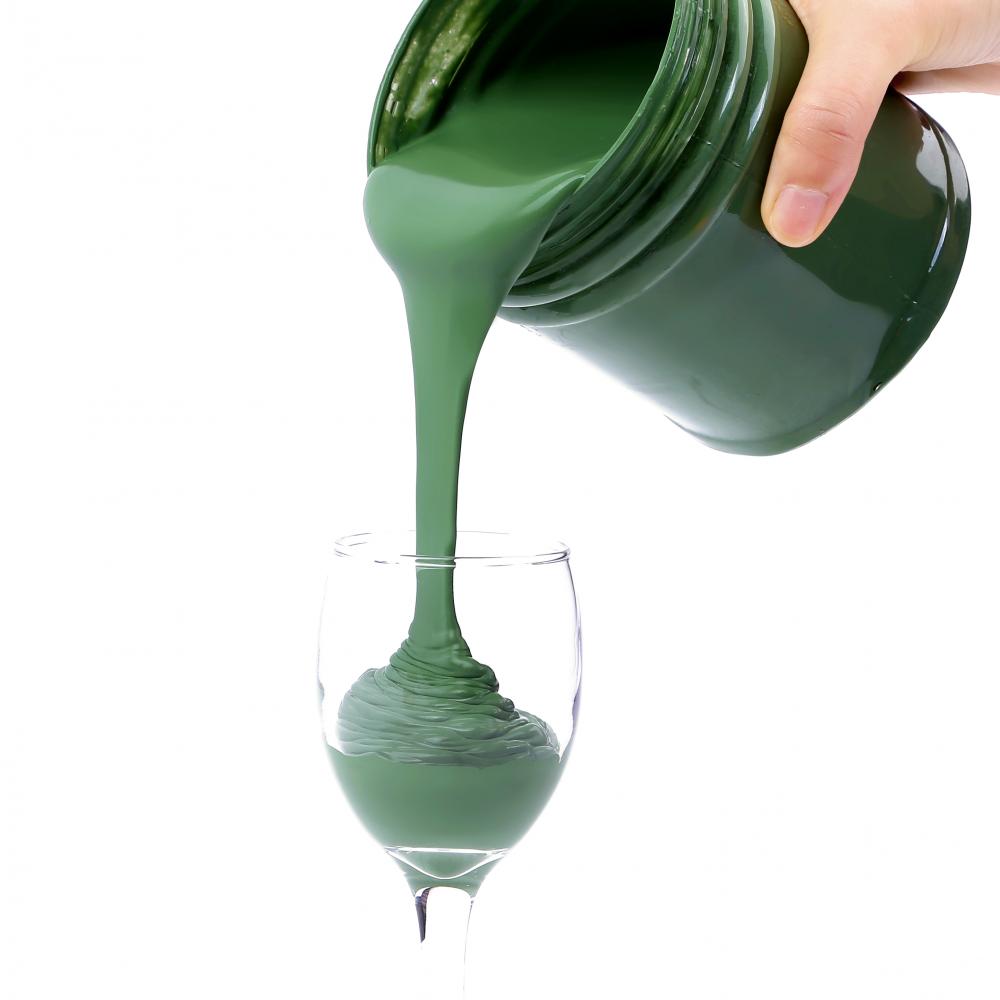 緑色の液体ポリッシュワックス