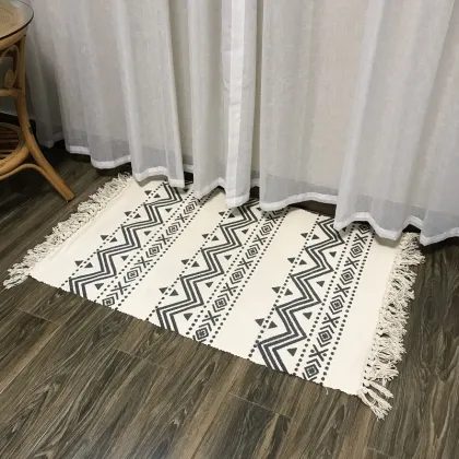 Bohemian Tassels Rug Woven Floor Mat Bedroom Living Room Tassel Rug Cotton Tassel Home Carpet Rug Sofa Runner Home Decor