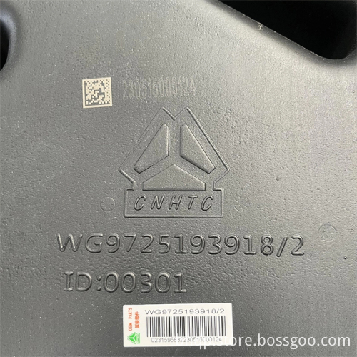 SINOTRUK HOWO 336HP 6x4 Dump Truck Original Spare Parts - Oil Bath Filter, Air Intake, Intake Duct