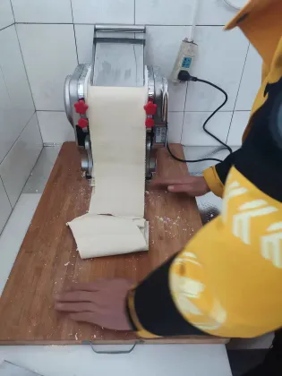 Household Noodles Making Machines Noodle Maker Automatic Home Automatic Pasta Maggi Noodles Machine Maker