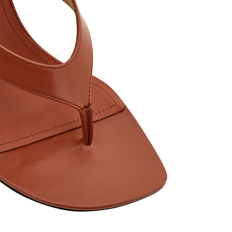 Elegant Leather Heel Sandals with Straps