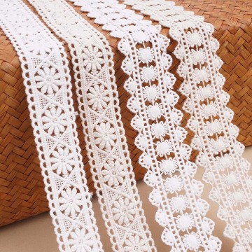 DIY White Lace Trim with Cotton Thread Flowers - 15 Yards for Crafts and Sewing Accessories