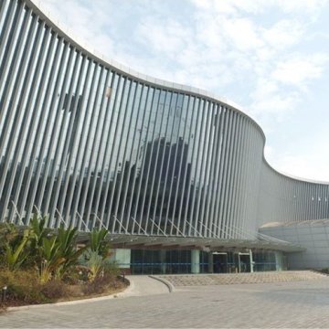 Кинодағы болаттан жасалған болат құрылымы