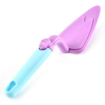 Plastic cake Transfer shovel