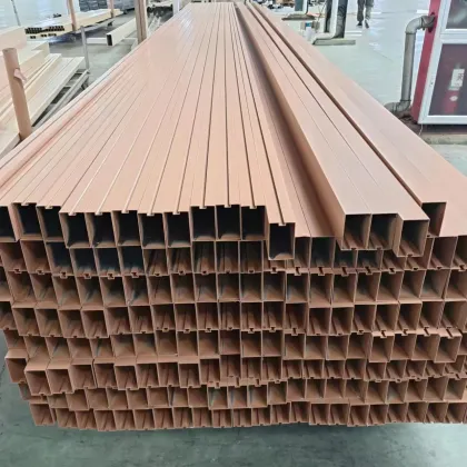 U-Shaped Wood Grain Aluminum Square Baffle Ceiling