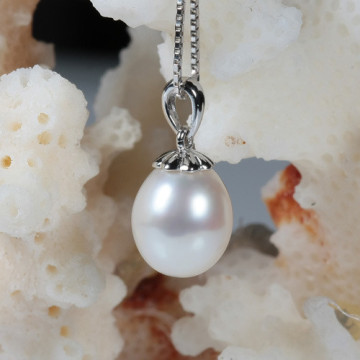 18k white gold freshwater pearl pendant necklace