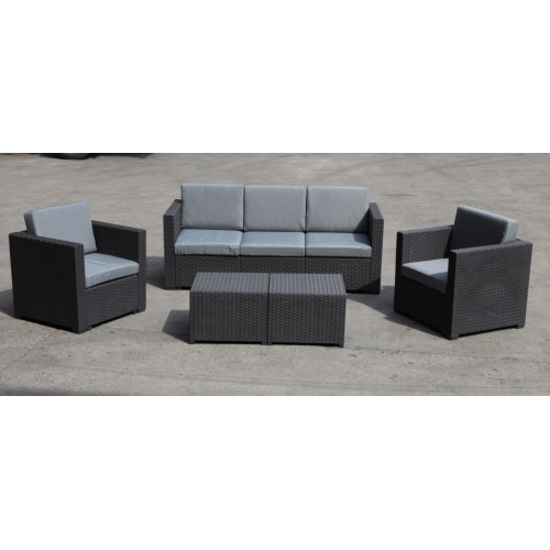 Plastiksofa mit 5er Set