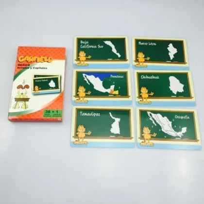 children playing flash card