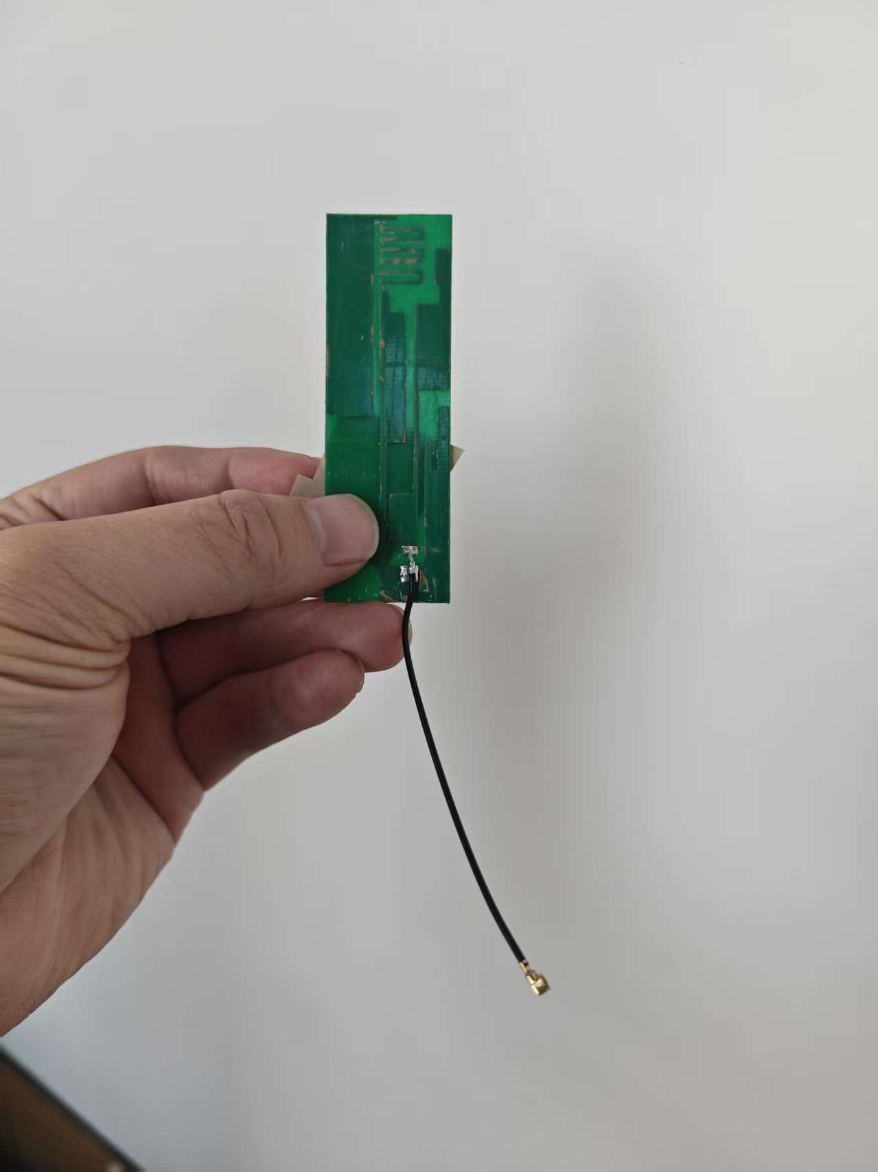 Built in PCB antenna